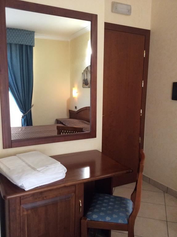Cridda Hotel & Restaurant Gizzeria Rom bilde