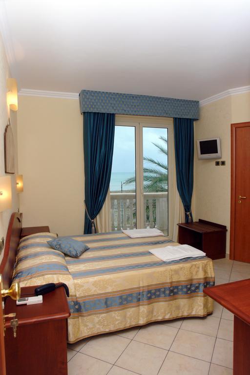 Cridda Hotel & Restaurant Gizzeria Rom bilde